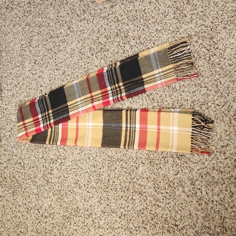 Softer than Cashmere D&Y Scarf